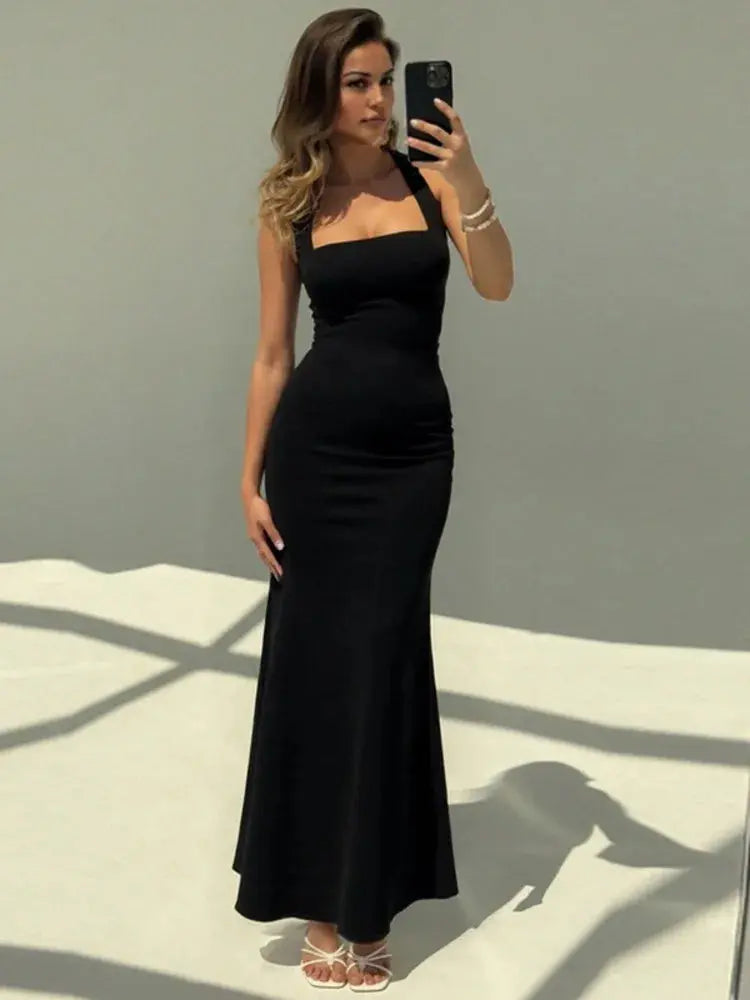 Bella Noir Iconic Gown - Bellaovo