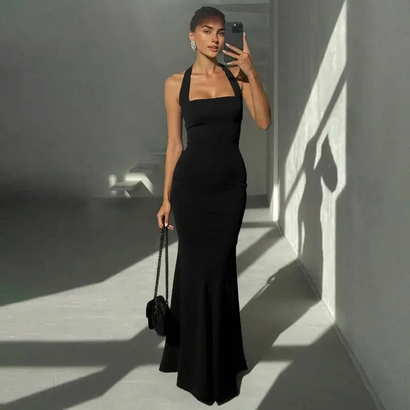 Bella Noir Iconic Gown - Bellaovo